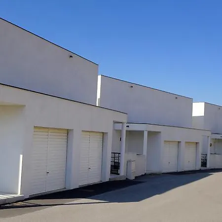 Le Domaine De L'orangeraie